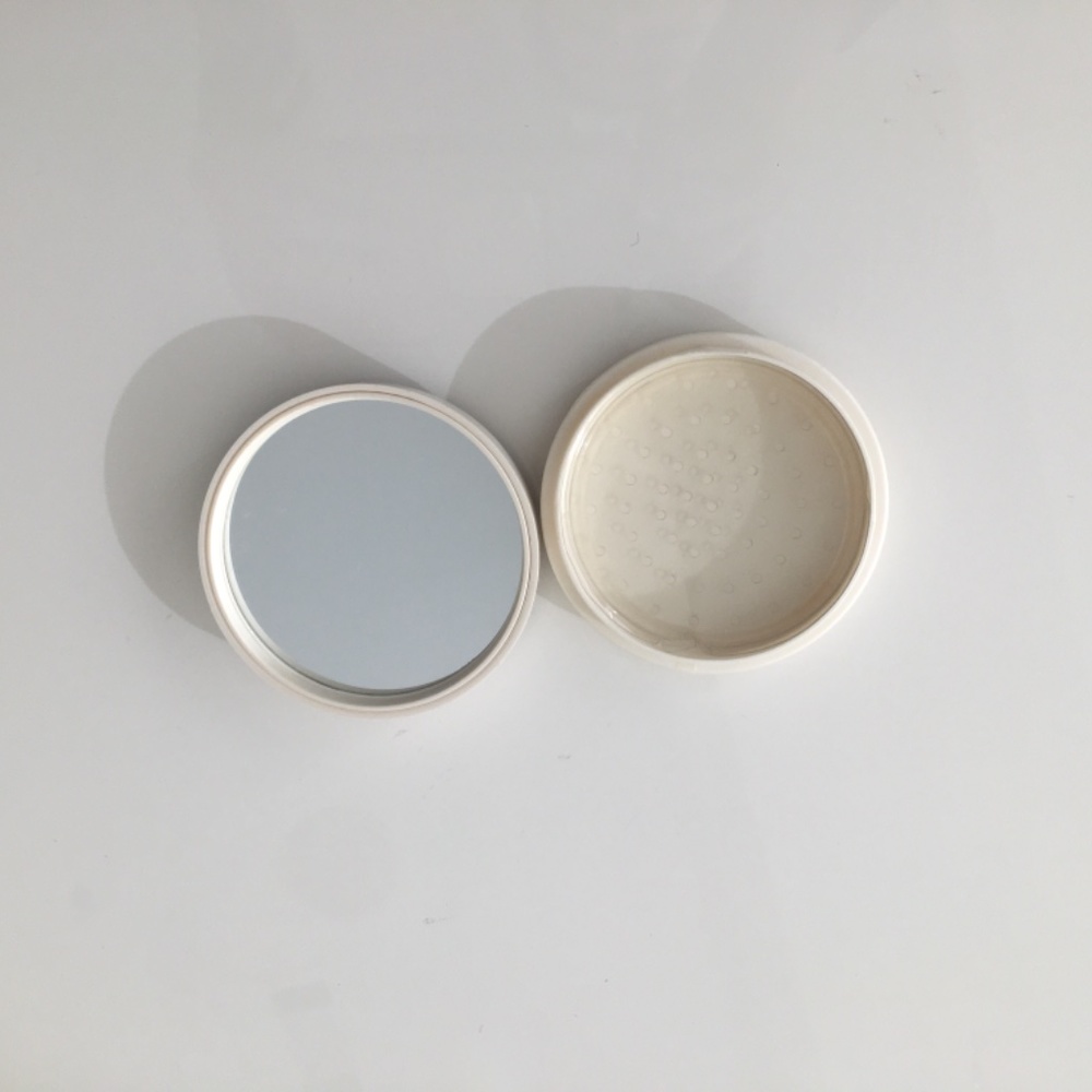 FASHIONABLE CASE FOR POWDER - Picture 3 of 6